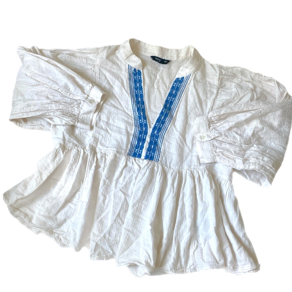 Banana Republic Cream and Blue Embroidered Boho Puff Sleeve Flowy Blouse Medium
